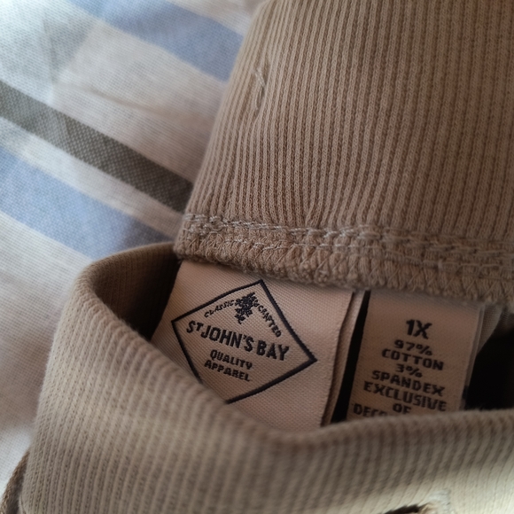 St. John's Bay Women's Tan Cropped Pants - Picture 4 of 5